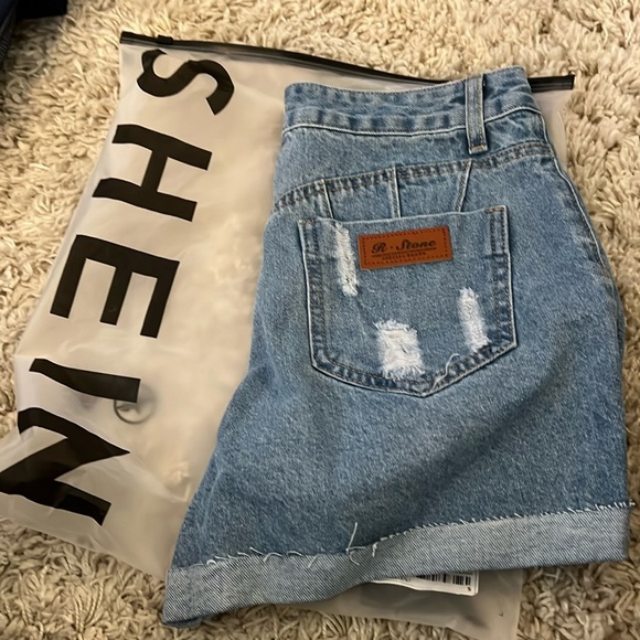 SHEIN Pants - Denim shorts